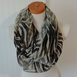 Lightweight tiger stripe infinity scarf